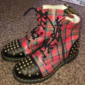 Dr martens red plaid studded boots rare m/7 w/9